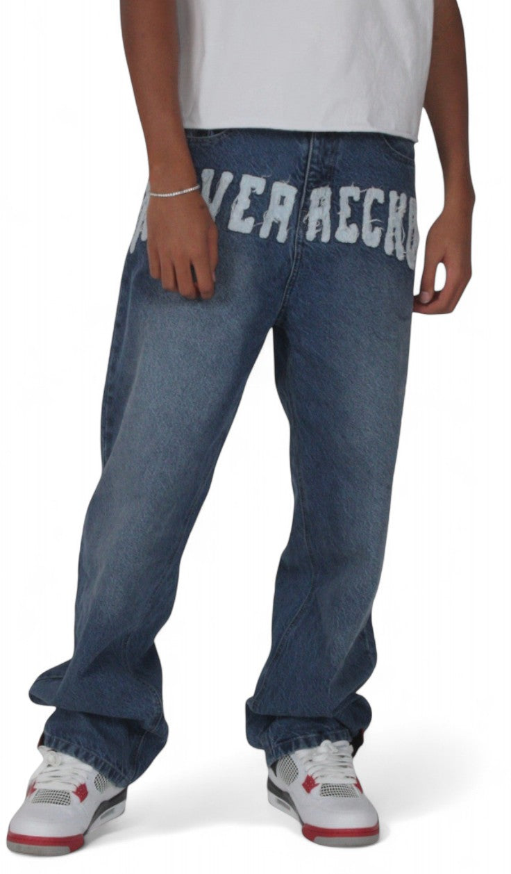 BLUE BAGGY JEANS
